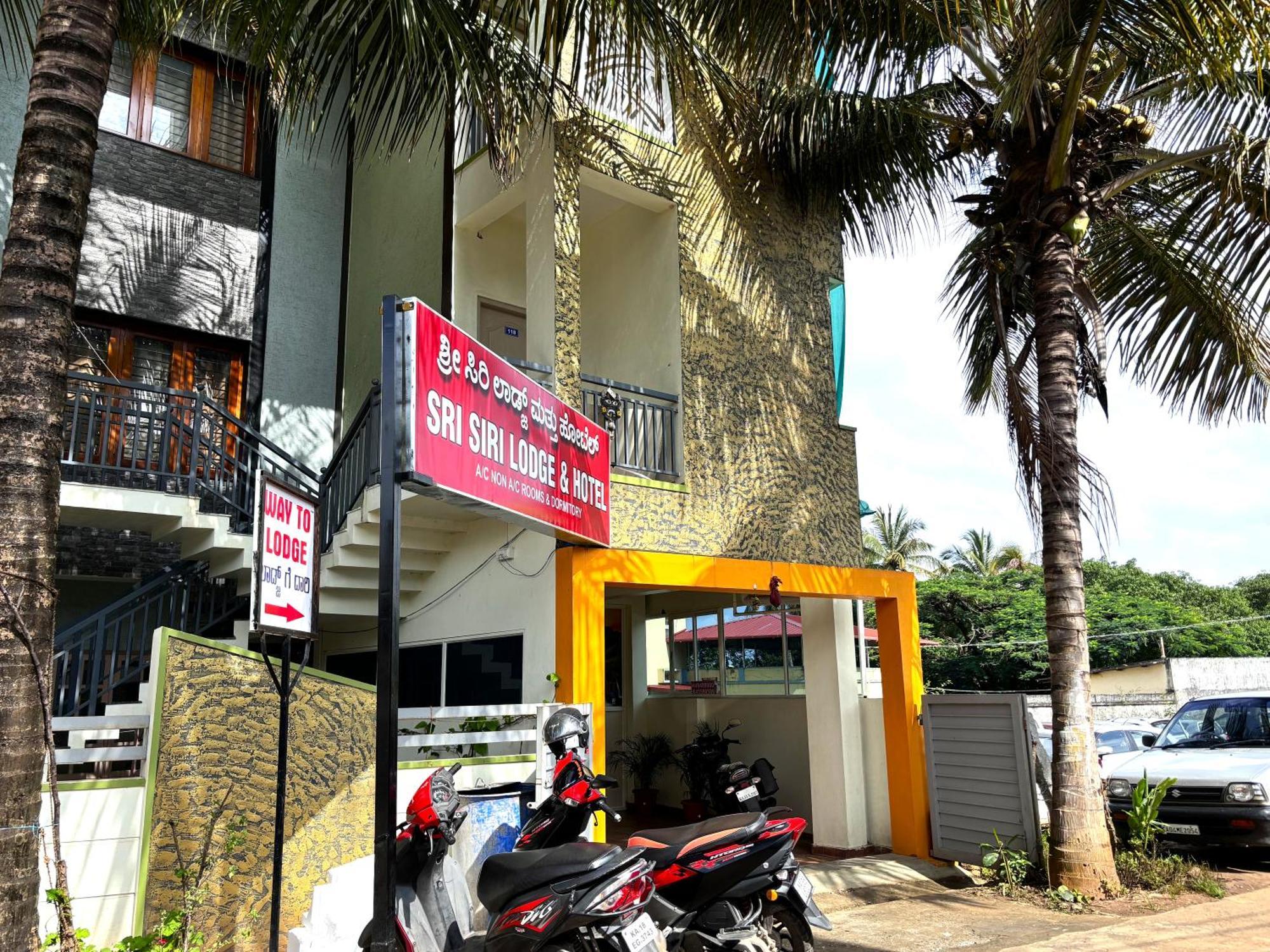 Sri Siri Lodge And Hotel Chikmagalūr Exterior foto